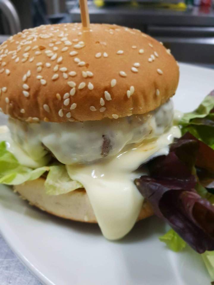 Burger avec salade Bobigny
